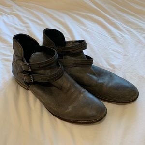Women Free People grey leather boots size 41